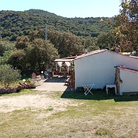بيت للعطل Su Frassu Stazzo Gallurese